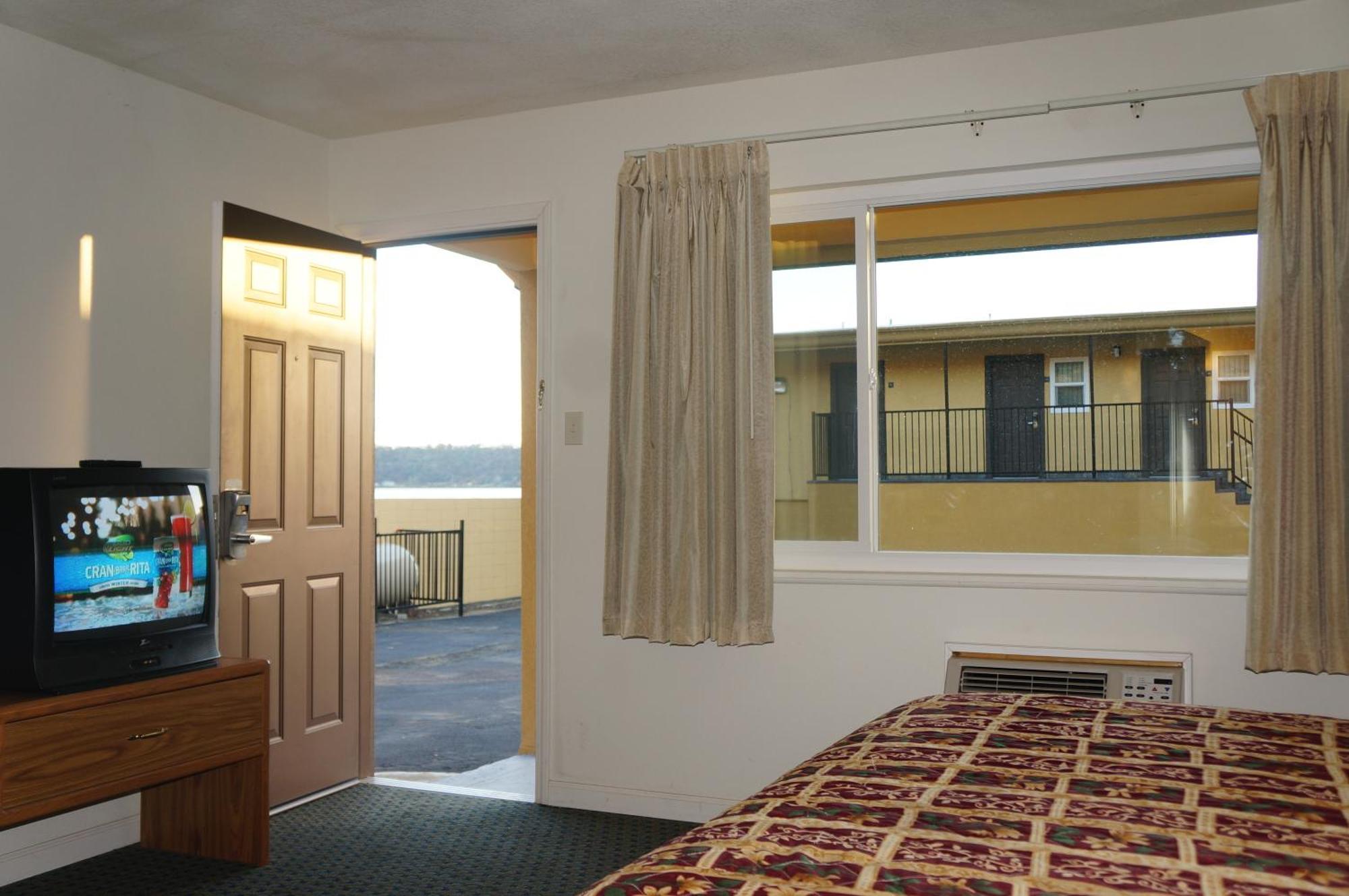 Lake Marina Inn Clearlake Oaks Номер фото