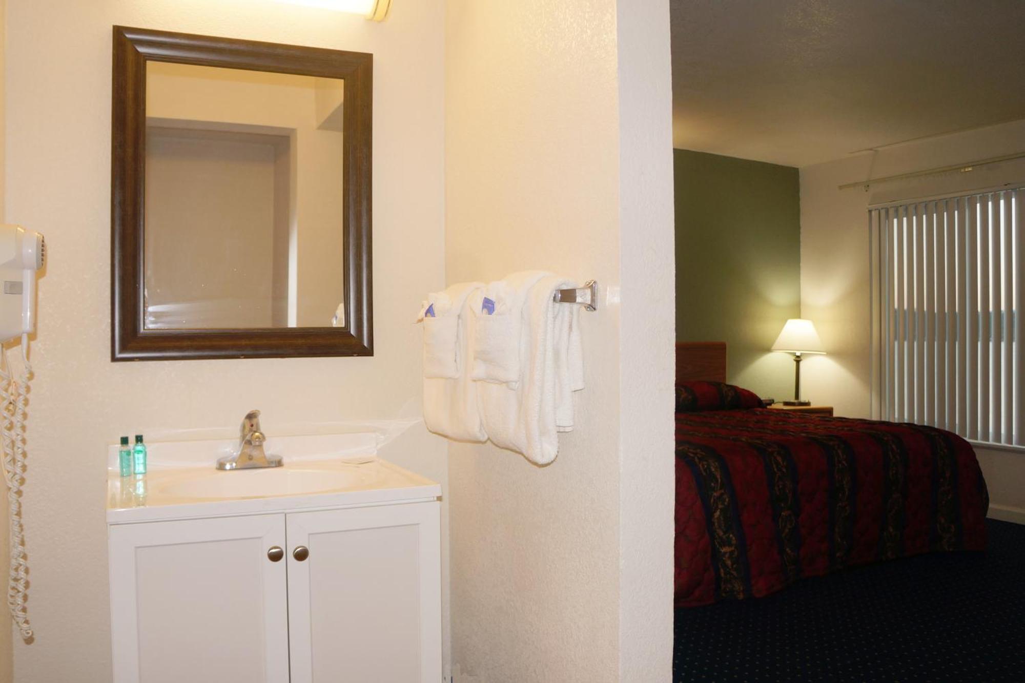 Lake Marina Inn Clearlake Oaks Номер фото