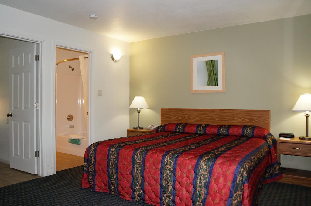Lake Marina Inn Clearlake Oaks Номер фото