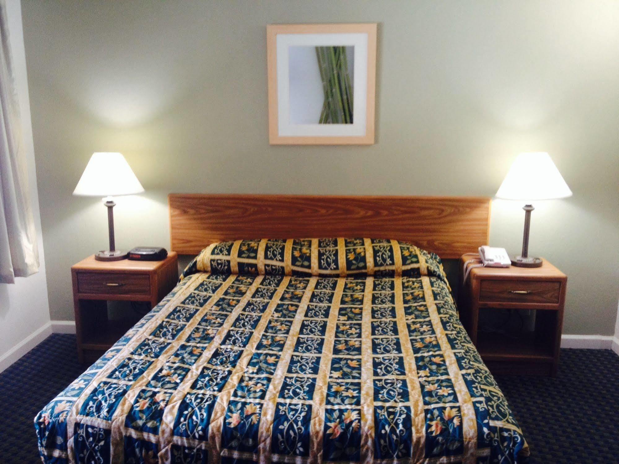 Lake Marina Inn Clearlake Oaks Экстерьер фото